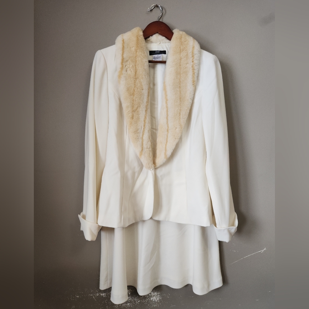 Impressions Cream Blazer And skirt with Faux Fur Collar